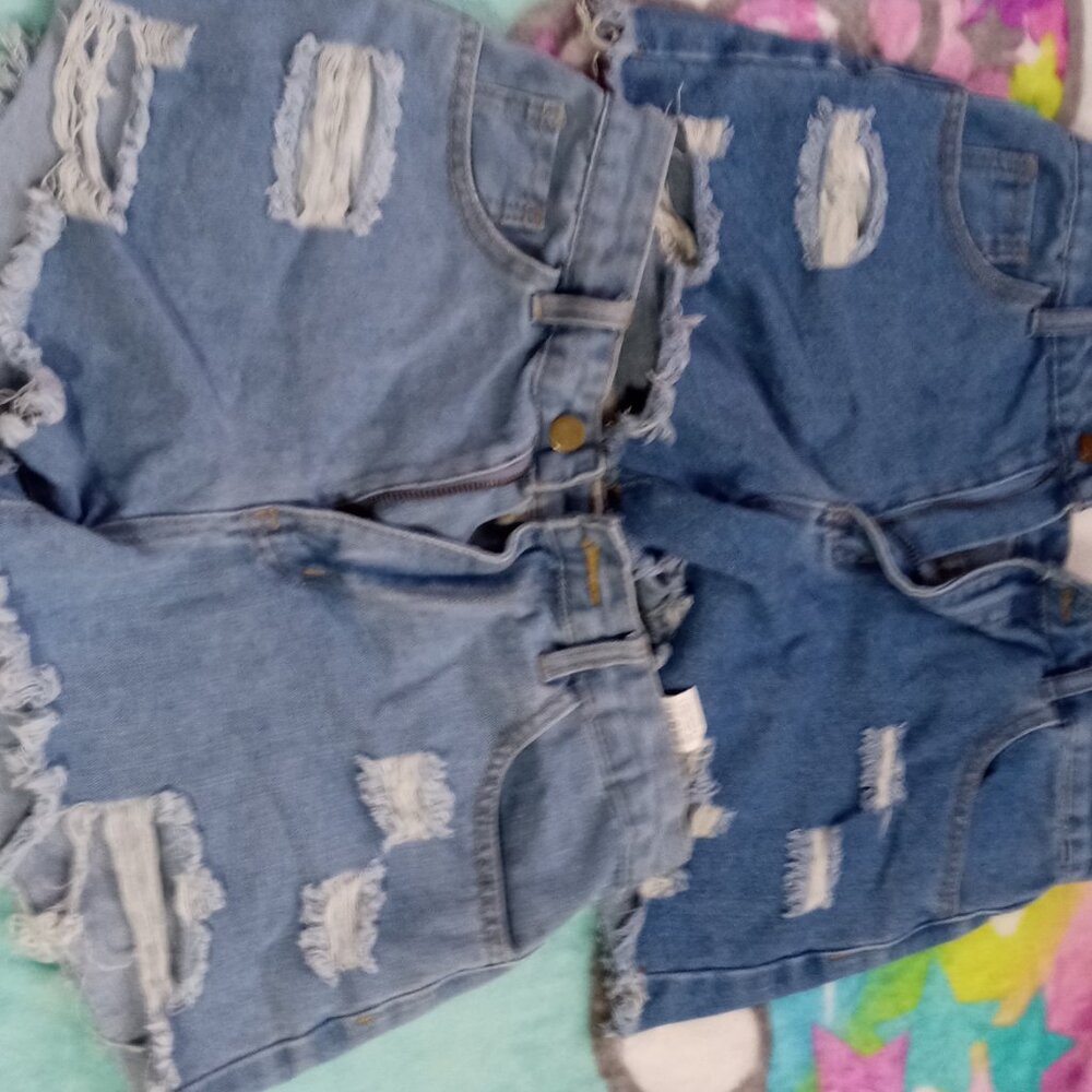 SizeM 2 shorts